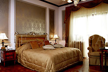 Hotel Carol Parc Bucharest - Boutique Hotels, Unique Accommodations