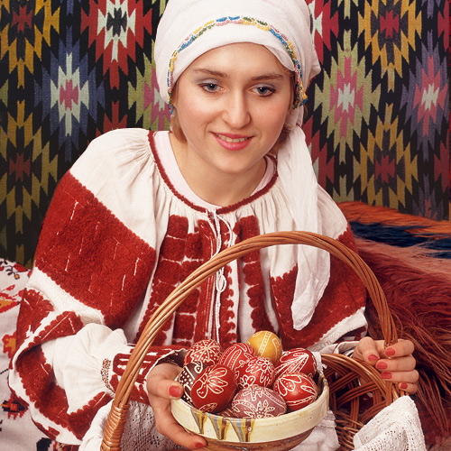 Romanian Easter Traditions - Painted Eggs