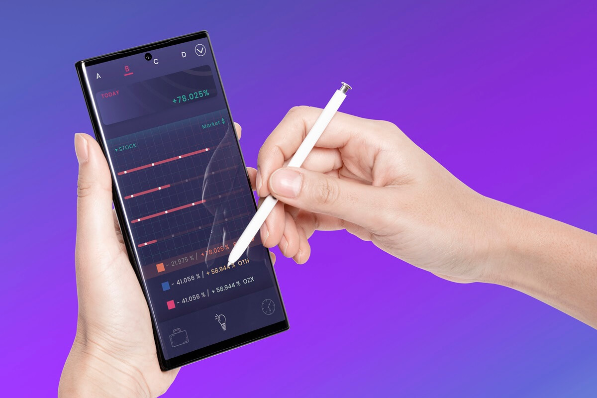 mobile-phone-app-stylus-user