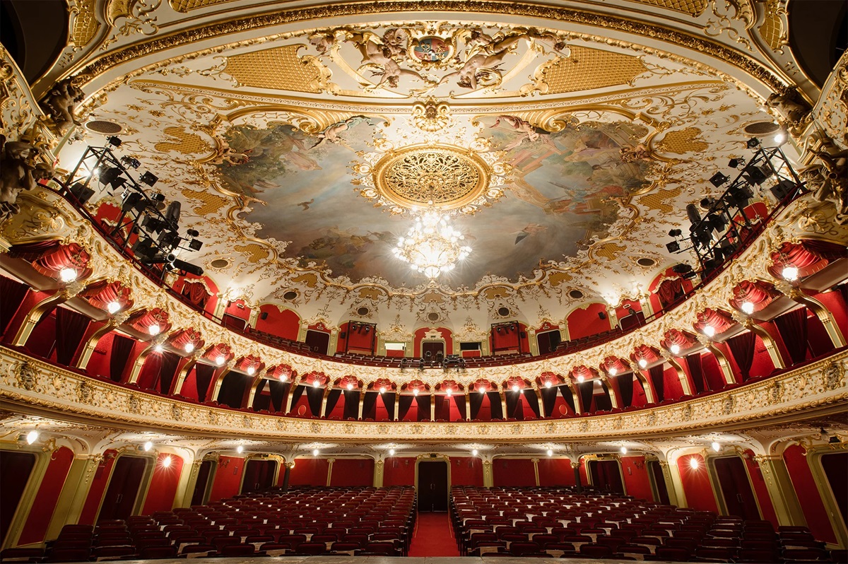 Iasi National Theatre Mail Hall